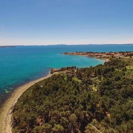 Appartement Lovely In With Wifi Vir