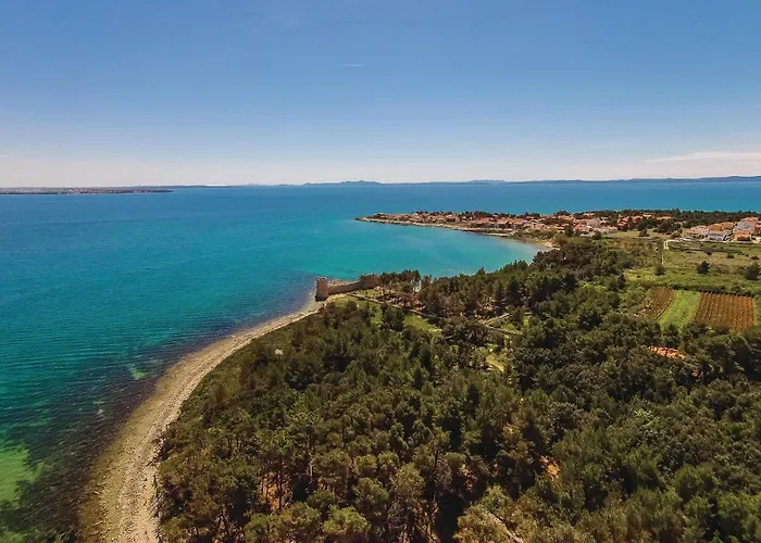 Appartement Lovely In With Wifi Vir